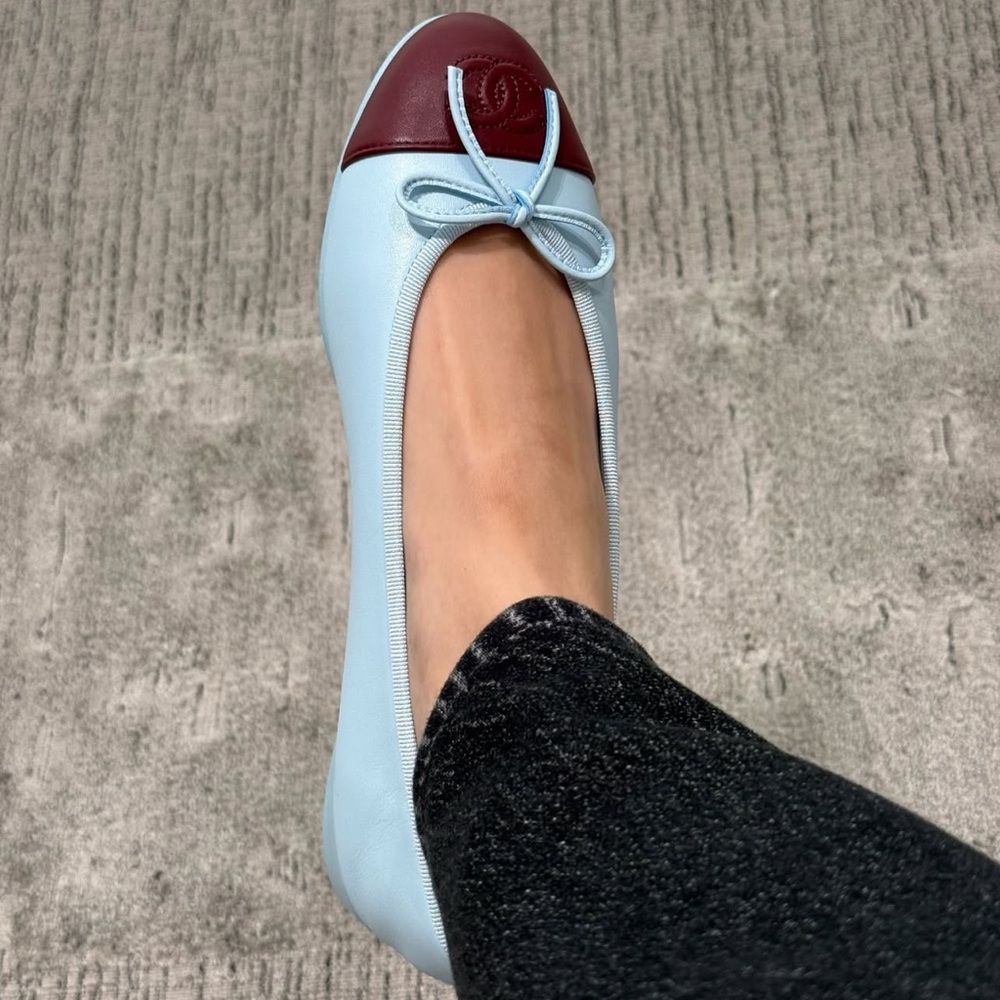 GORGEOUS Chanel Ballet Flats - Picture 7 of 7